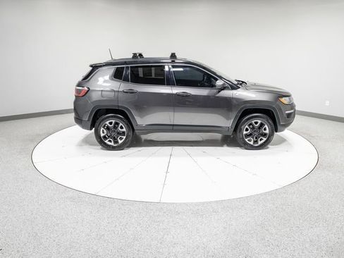 Used 2018 Jeep Compass Trailhawk w/ Navigation Group AWD/4WD image 29