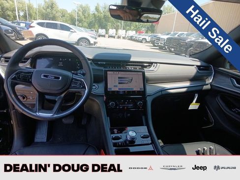 New 2024 Jeep Grand Cherokee Overland image 12