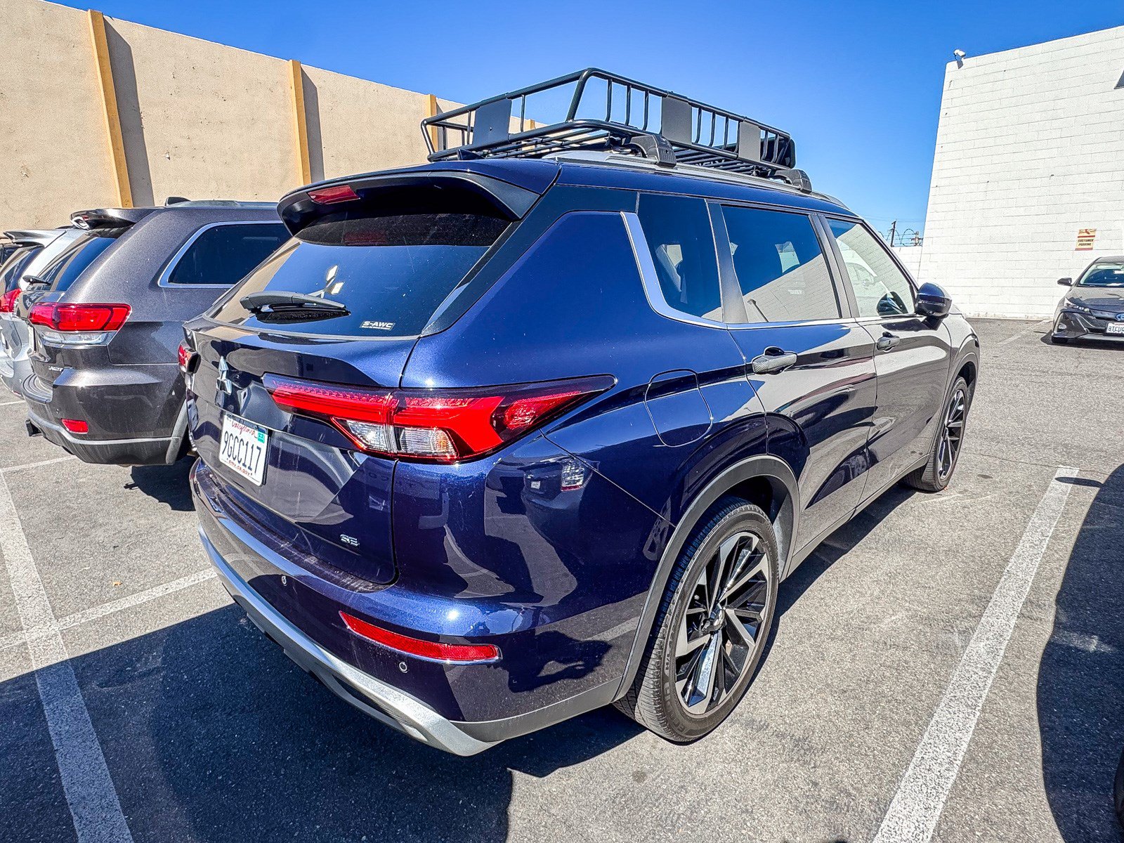 Used 2023 Mitsubishi Outlander SE AWD/4WD image 10