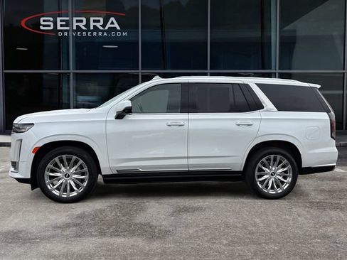 Used 2024 Cadillac Escalade Premium Luxury w/ Performance Package AWD/4WD image 2
