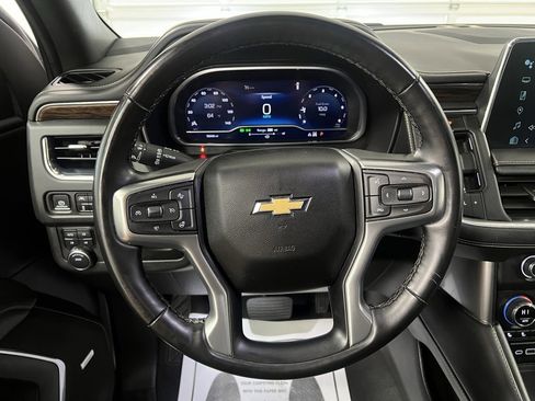 Used 2023 Chevrolet Suburban Premier image 26