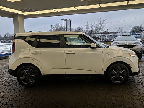Used 2020 Kia Soul EX image 5
