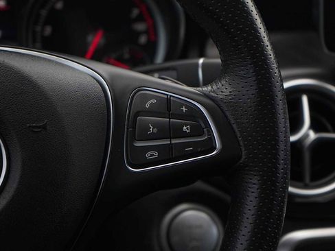 Used 2020 Mercedes-Benz GLA 250 GLA 250 image 18