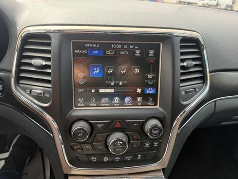 Used 2017 Jeep Grand Cherokee Limited AWD/4WD image 26