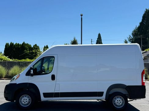 Used 2019 RAM ProMaster 2500 FWD image 2