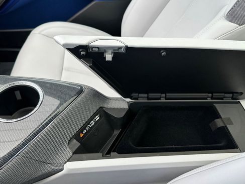 Certified 2025 Cadillac Optiq Luxury 1 image 32