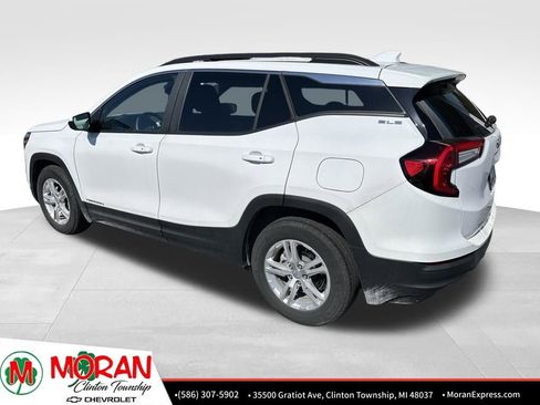 Certified 2023 GMC Terrain SLE w/ Driver Convenience Package FWD image 3