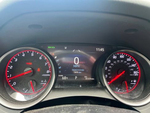 Used 2022 Toyota Camry XSE FWD image 7
