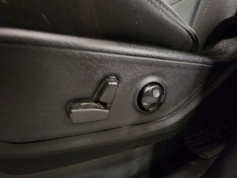 Used 2021 RAM 1500 Big Horn image 13