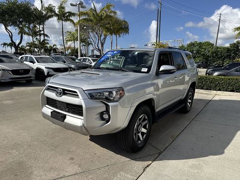 Used 2024 Toyota 4Runner TRD Off-Road Premium image 10