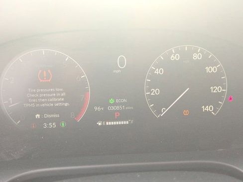 Used 2025 Honda HR-V LX image 16