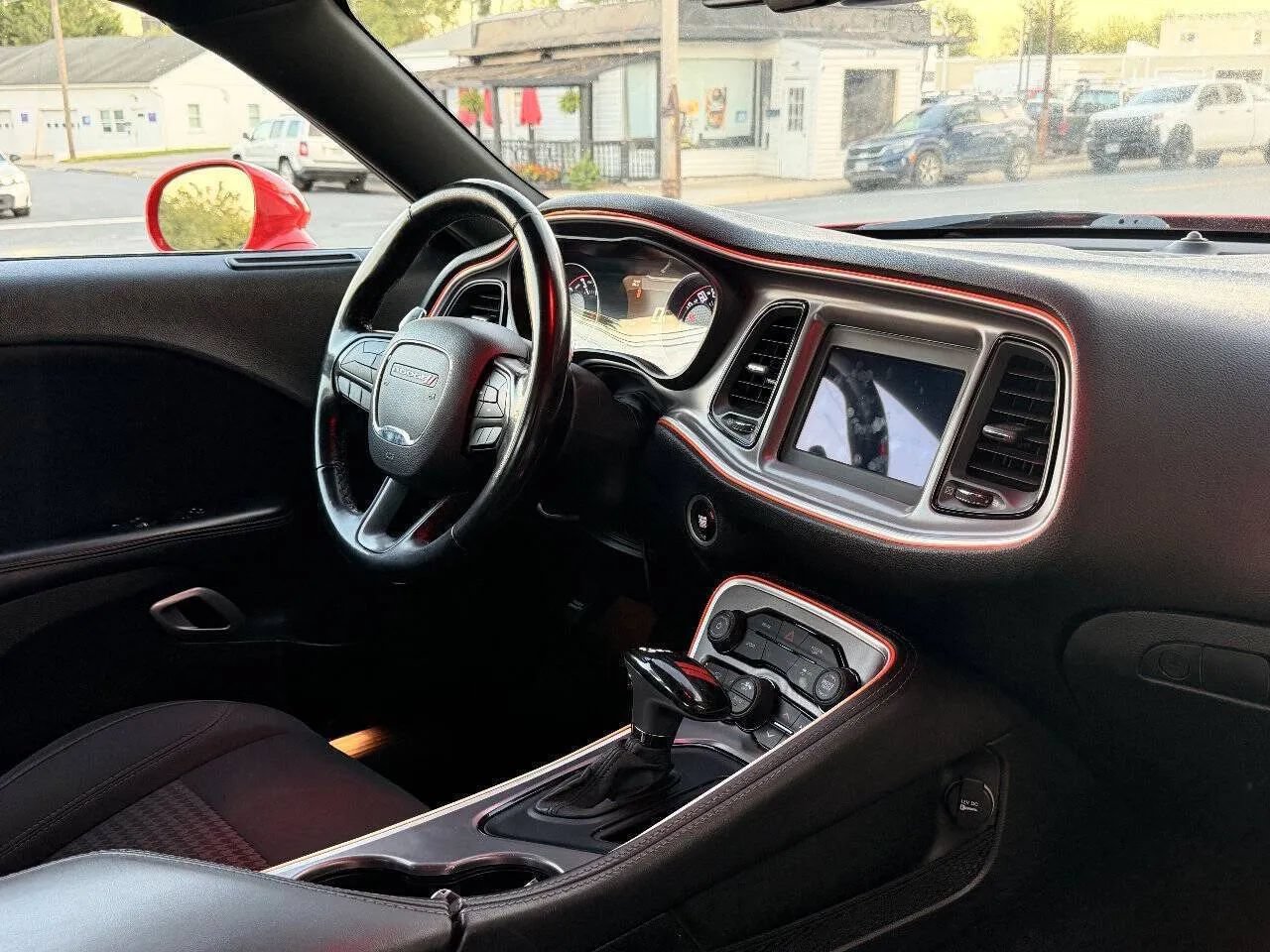 Used 2019 Dodge Challenger SXT RWD image 19