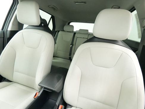 Used 2023 Kia Niro EX FWD image 13