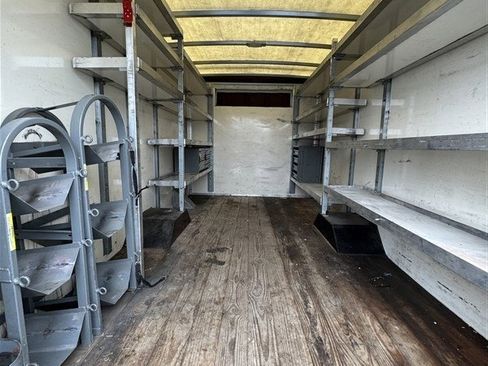 Used 2016 GMC Savana 3500 image 19