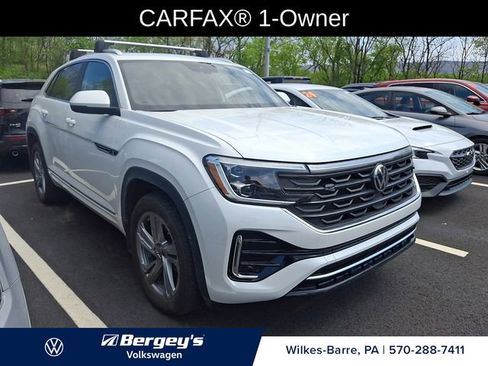 Used 2024 Volkswagen Atlas Cross Sport SEL R-Line AWD/4WD image 3