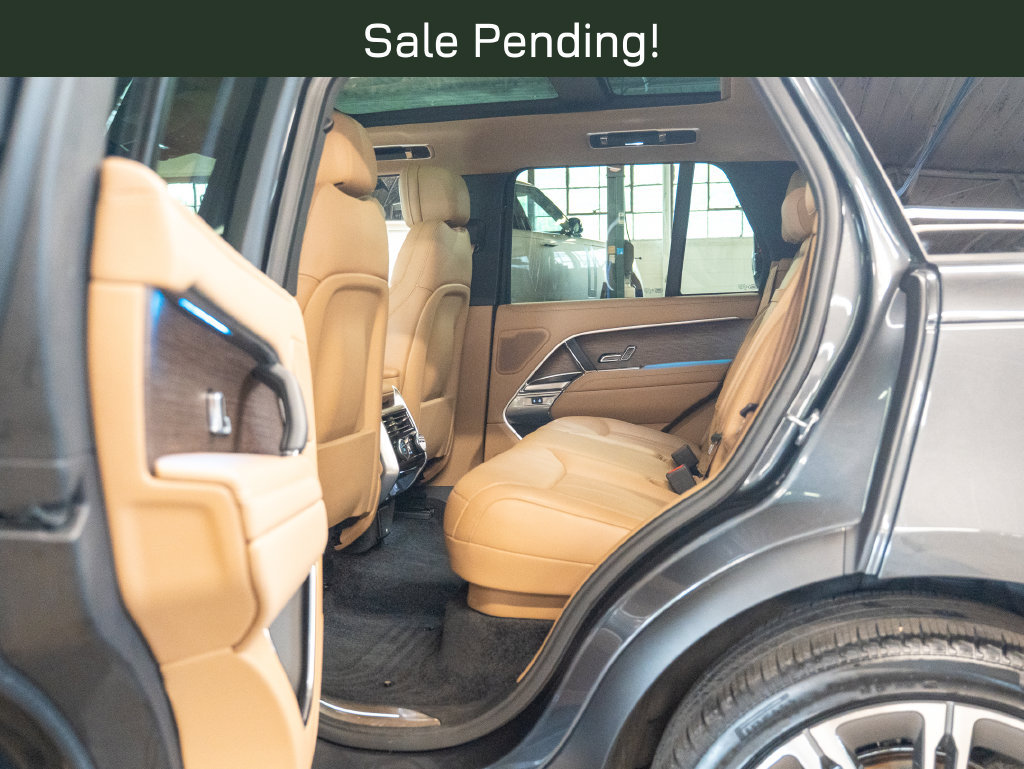 Certified 2025 Land Rover Range Rover SE AWD/4WD image 34