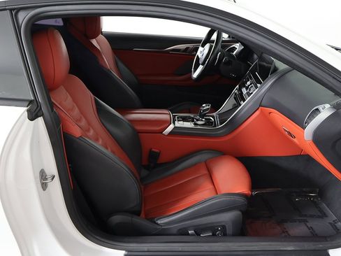 Used 2022 BMW M850i xDrive Coupe image 25