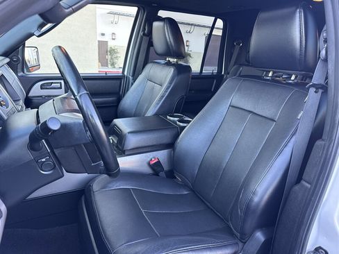 Used 2017 Ford Expedition Limited w/ Equipment Group 301A image 13