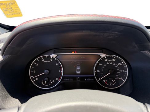 Used 2023 Nissan Altima 2.5 SR FWD image 11