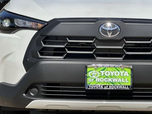 New 2026 Toyota Corolla Cross L image 7