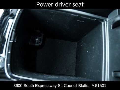 Used 2024 Kia Telluride EX w/ EX Captain's Chair Package AWD/4WD image 20