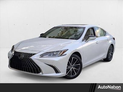 New 2025 Lexus ES 300h w/ Premium Package