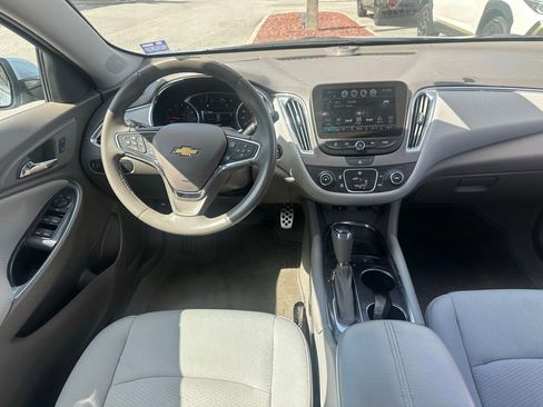 Used 2017 Chevrolet Malibu LT w/ Driver Confidence Package image 19