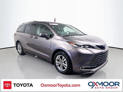 Certified 2023 Toyota Sienna Platinum
