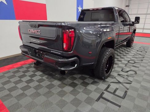 Used 2021 GMC Sierra 3500 Denali w/ Denali Ultimate Package image 19