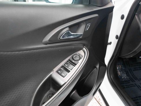 Used 2020 Chevrolet Malibu LS FWD image 7