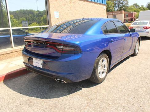 Used 2021 Dodge Charger SXT w/ Leather Interior Group RWD image 6