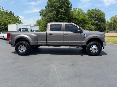 Used 2019 Ford F350 XL w/ Power Equipment Group AWD/4WD image 5