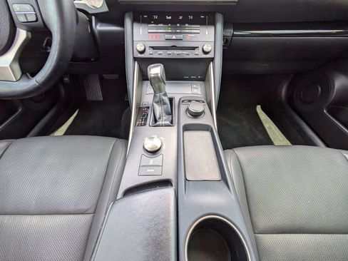 Used 2018 Lexus IS 300 AWD w/ Comfort Package image 17