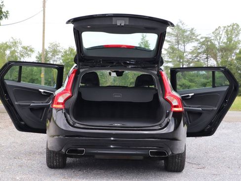 Used 2016 Volvo V60 T5 Premier AWD/4WD image 5