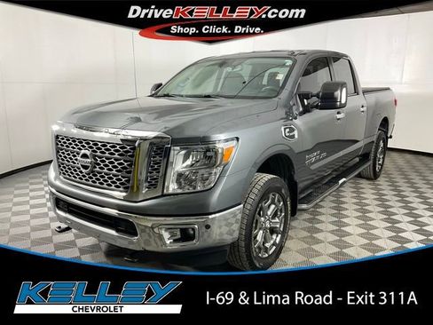 Used 2018 Nissan Titan SV w/ SV Convenience Package image 1