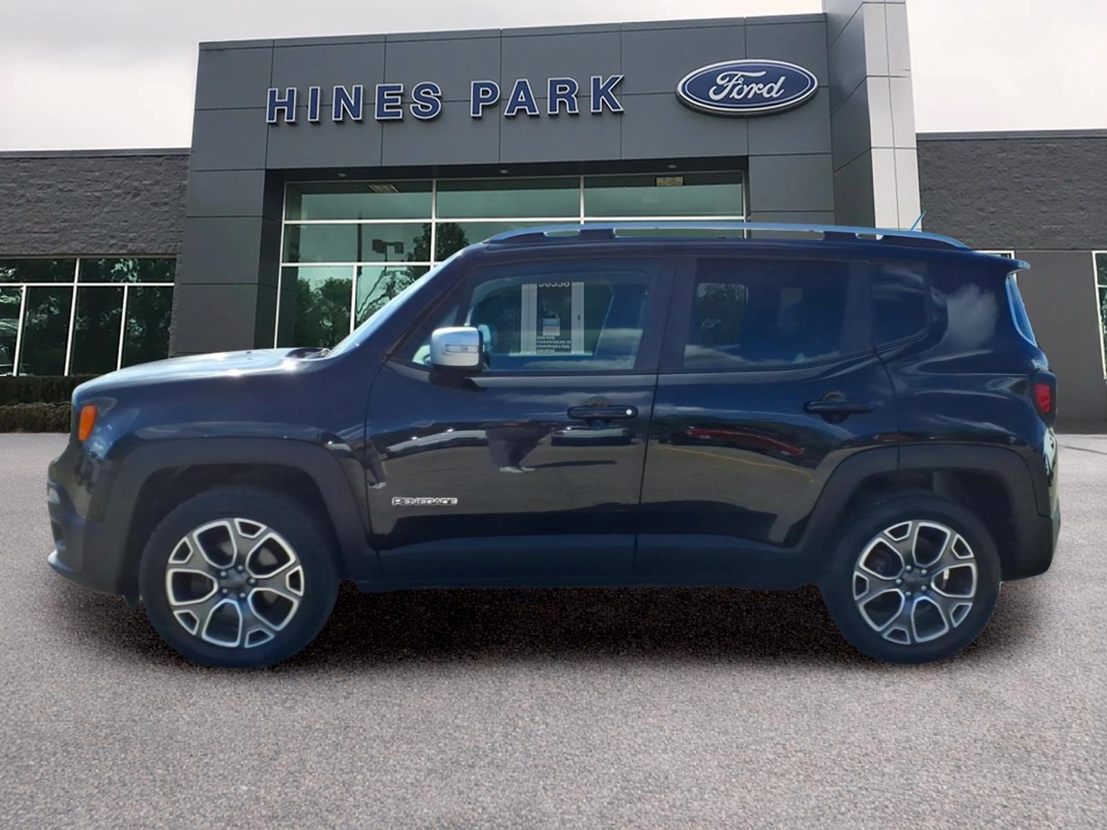 Used 2017 Jeep Renegade Limited AWD/4WD image 4