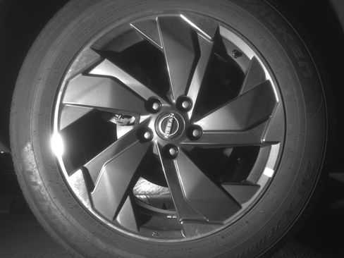 Used 2025 Nissan Rogue SV FWD image 15