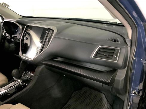 Used 2025 Subaru Ascent Premium AWD/4WD image 16