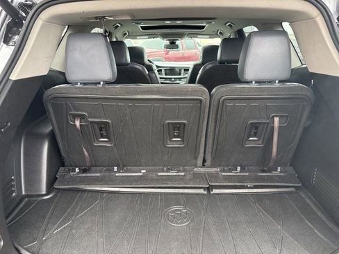 Used 2019 Buick Enclave Essence image 34