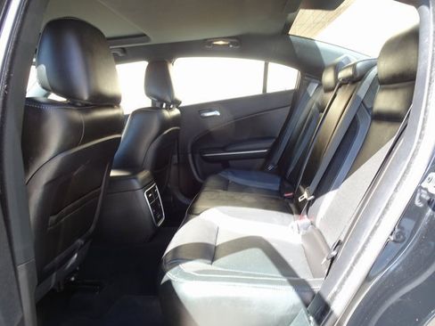 Used 2022 Dodge Charger SXT w/ Leather Interior Group RWD image 5