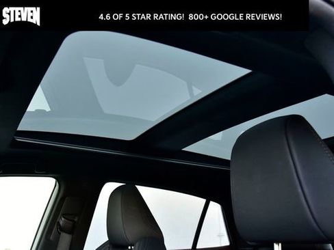 Used 2021 Toyota Venza image 13