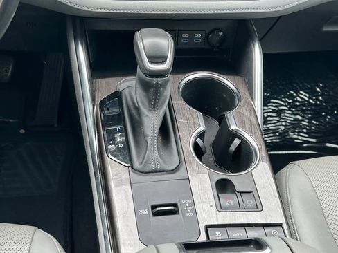 Used 2022 Toyota Highlander Limited image 23