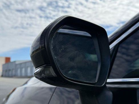 Used 2019 Toyota Avalon XLE w/ Preferred Accessory Package image 19