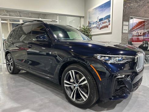Used 2019 BMW X7 xDrive50i w/ M Sport Package AWD/4WD image 19