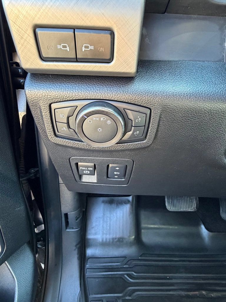 Used 2018 Ford F150 Limited AWD/4WD image 15