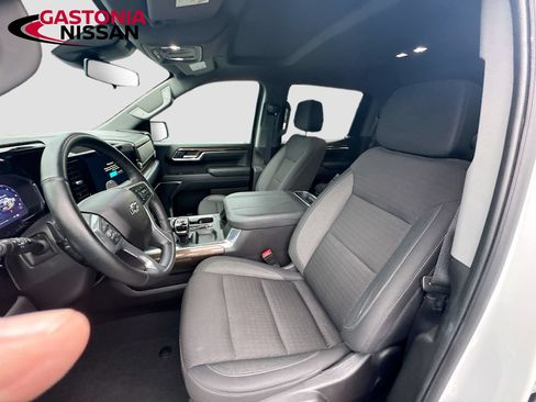 Used 2025 Chevrolet Silverado 1500 LT Trail Boss w/ Protection Package AWD/4WD image 27