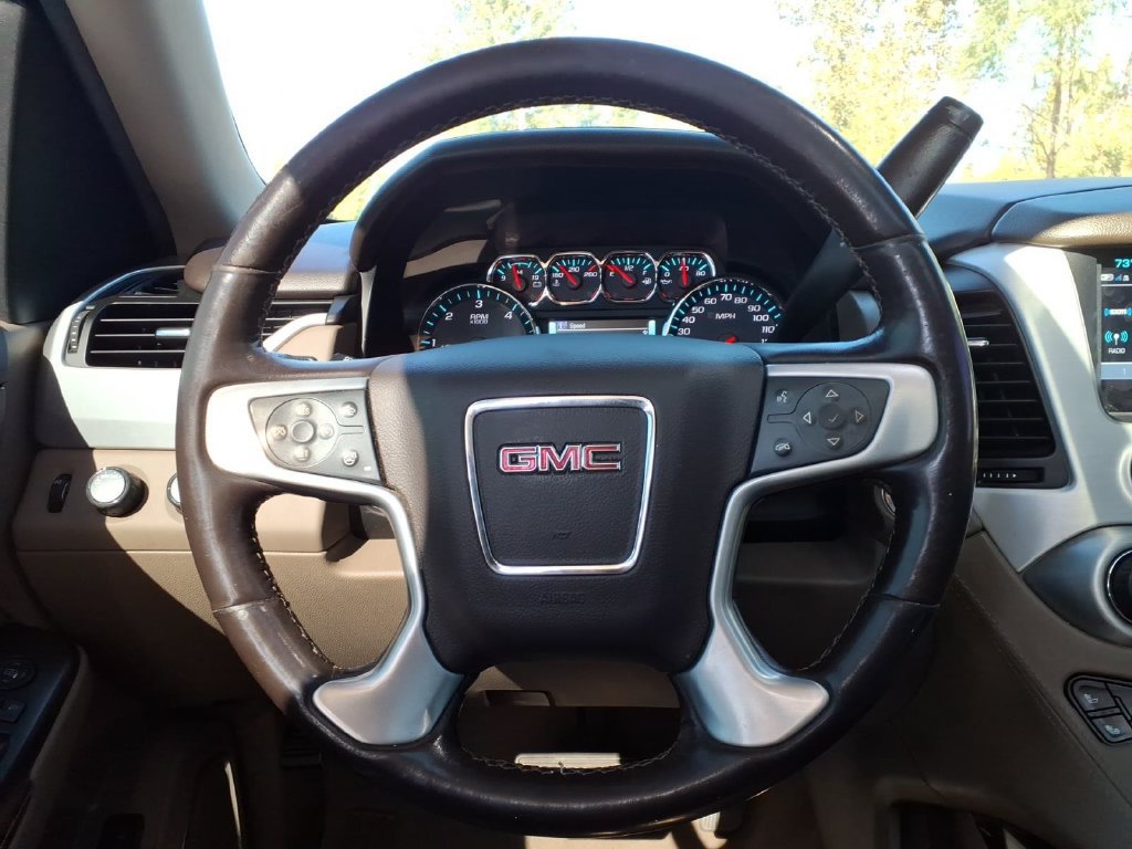 Used 2019 GMC Yukon XL SLT w/ Open Road Package AWD/4WD image 9