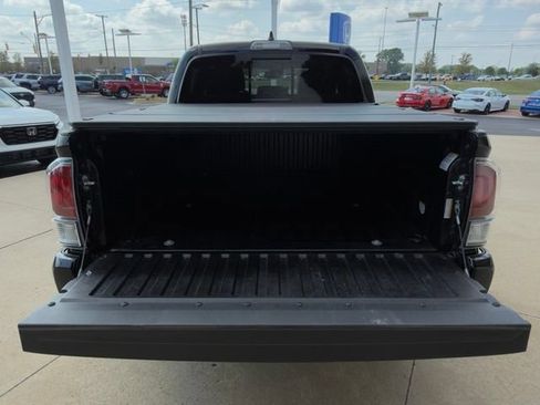 Used 2023 Toyota Tacoma TRD Sport AWD/4WD image 13