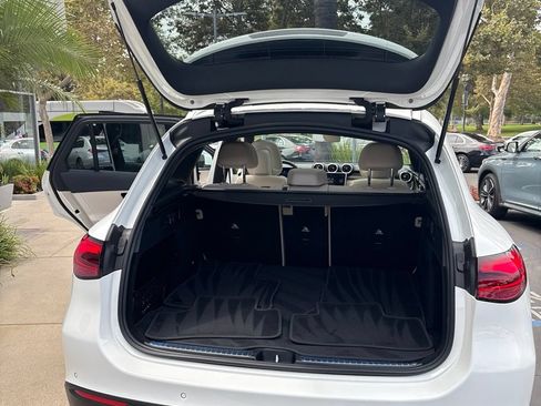 Certified 2026 Mercedes-Benz GLC 300 image 11