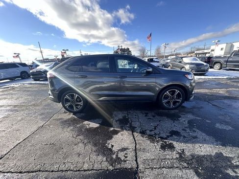 Used 2019 Ford Edge ST w/ Convenience Package image 6